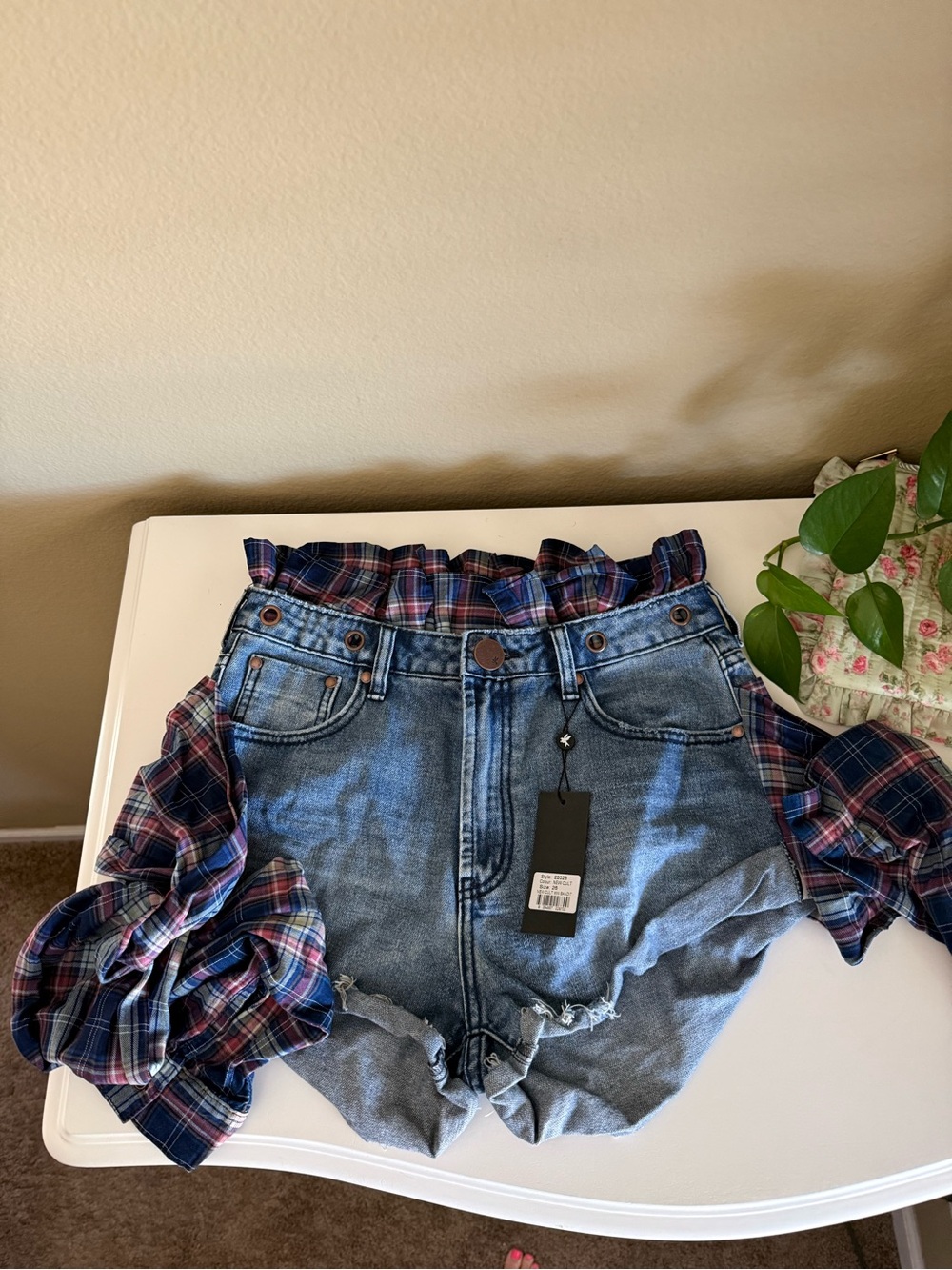 New Cult MW Bandit Plaid Trim High-Waist Denim Shorts - Blue